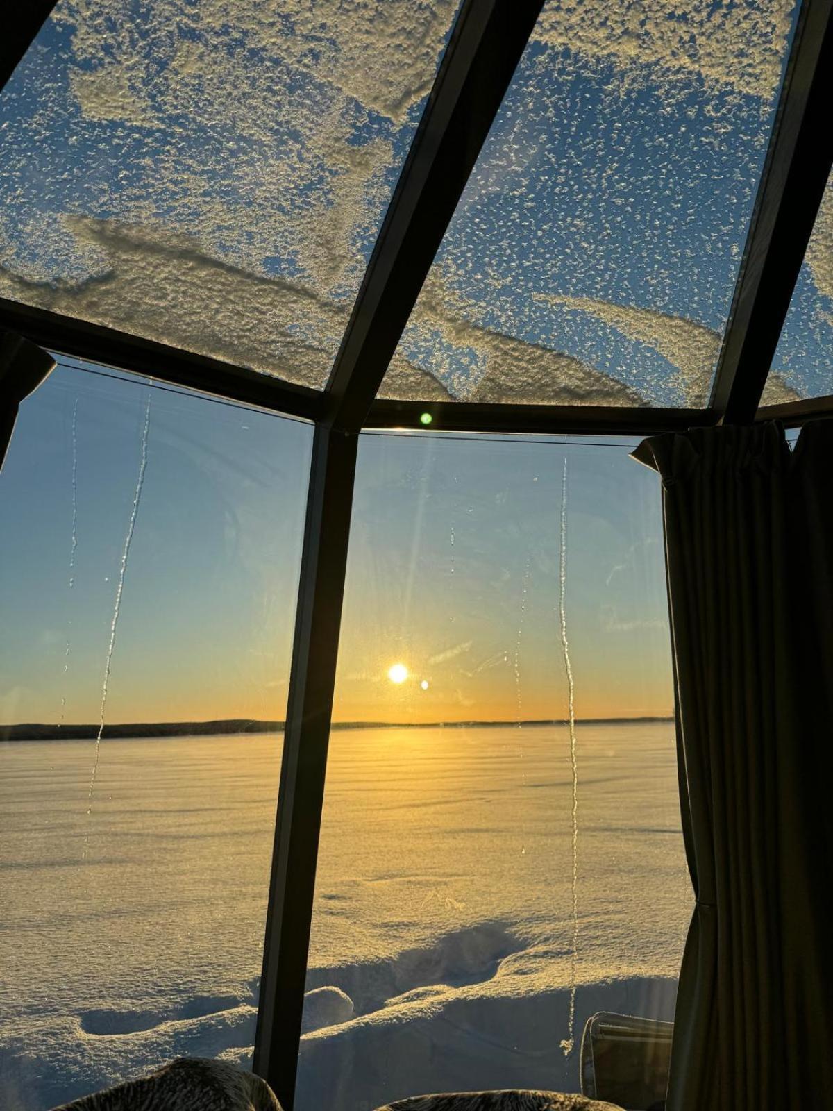 Vikajaervi Lake View Experience Igloos Rovaniemi Exterior photo